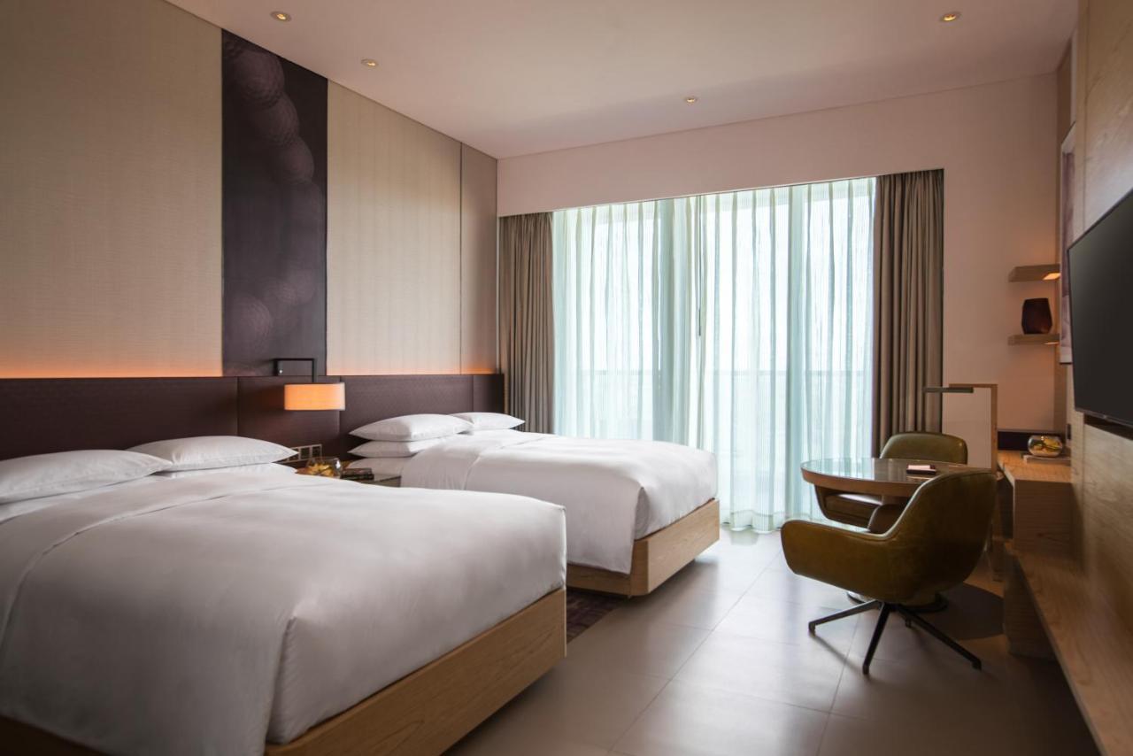 Renaissance Haikou Hotel Exterior photo