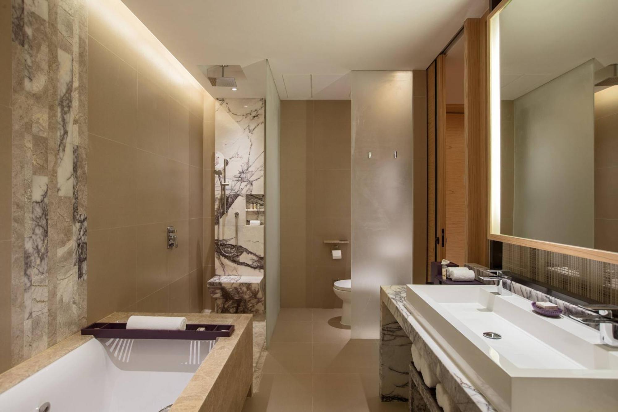 Renaissance Haikou Hotel Exterior photo